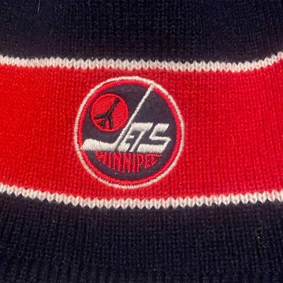 Vintage Winnipeg Jets Puma Beanie One Size - Picture 2 of 7
